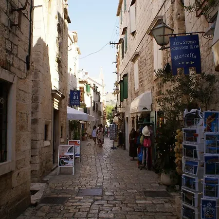 Διαμέρισμα Wiki *